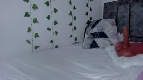 Snapshot of mia_garcia2 chatting on 11, 6, 2026 MIA online show from 11, 6, 2026
