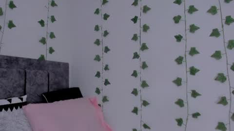 Snapshot of mia_garcia2 chatting on 12, 6, 2026 MIA online show from 12, 6, 2026