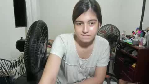 Snapshot of mia_goth766259 chatting on 27, 11, 2025 izzy online show from 27, 11, 2025