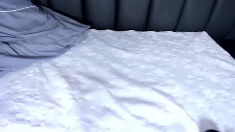 Snapshot of mia_holson chatting on 17, 2, 2025 I am Mia online show from 17, 2, 2025