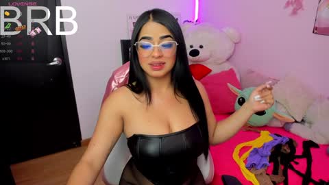 Snapshot of mia_j51 chatting on 27, 12, 2024 Mia J Abbey online show from 27, 12, 2024