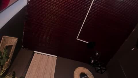 Snapshot of mia_jagger chatting on 4, 12, 2025 Val online show from 4, 12, 2025