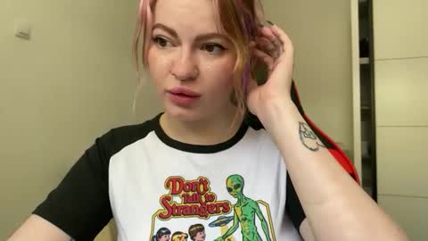 Snapshot of mia_kamp chatting on 30, 5, 2026 Mia online show from 30, 5, 2026