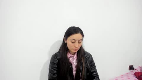 Snapshot of mia_kanee chatting on 19, 12, 2024 mia kaneee online show from 19, 12, 2024