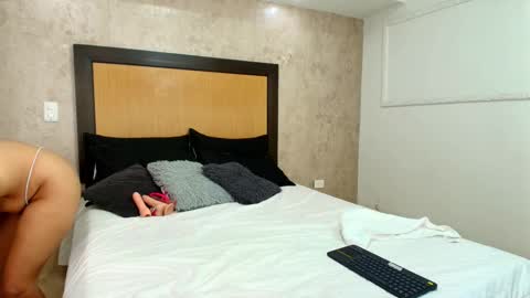 Snapshot of mia_lopez52 chatting on 24, 2, 2025 MIALOPEZ . Y . online show from 24, 2, 2025