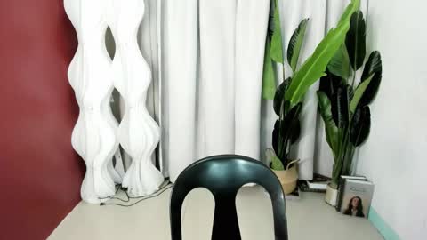 M I A online show from 10, 3, 2026