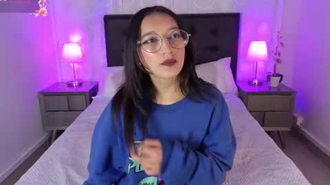 Snapshot of mia_luna0 chatting on 18, 7, 2026 Mia online show from 18, 7, 2026