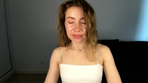 Mia online show from 22, 4, 2026