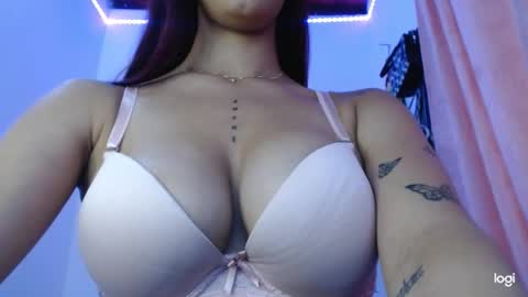 Snapshot of mia_millers2311 chatting on 6, 2, 2025 mia independent model online show from 6, 2, 2025