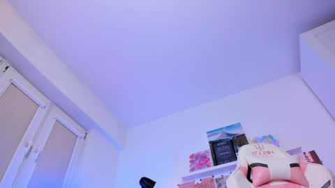 Mia online show from 29, 3, 2026