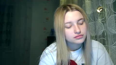 Mia online show from 9, 10, 2025