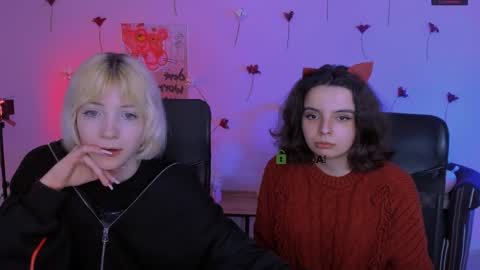 mia_mooon_ online show from 12, 4, 2026