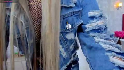 Mia online show from 27, 3, 2026