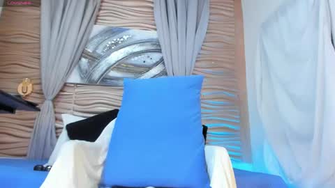 Snapshot of mia_pineda chatting on 16, 4, 2026 Mariana online show from 16, 4, 2026