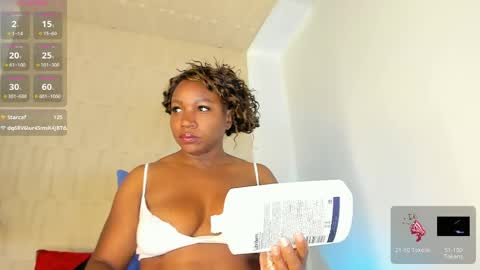 Snapshot of mia_pineda chatting on 2, 6, 2026 Mariana online show from 2, 6, 2026