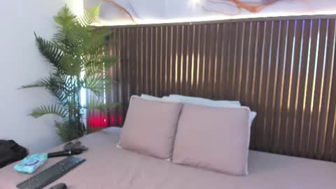 Snapshot of mia_pineda chatting on 21, 6, 2026 Mariana online show from 21, 6, 2026