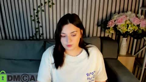 Mia online show from 5, 11, 2025