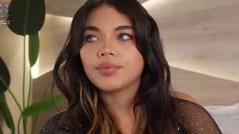 mia_rosalie online show from 19, 6, 2026