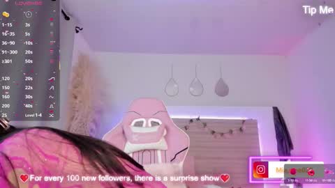 Snapshot of mia_rose_20 chatting on 11, 10, 2025 Mia Rose online show from 11, 10, 2025