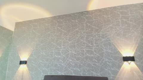 Mia Roux online show from 9, 1, 2025