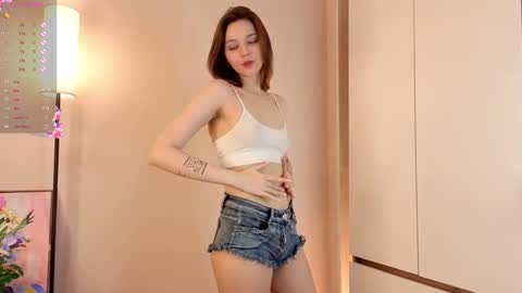 Snapshot of mia_roxxxy chatting on 8, 11, 2025 Mia Roxy online show from 8, 11, 2025