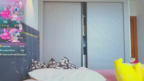 Mia online show from 8, 3, 2025