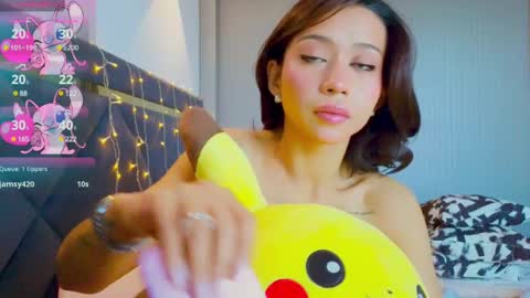 Mia online show from 10, 3, 2025