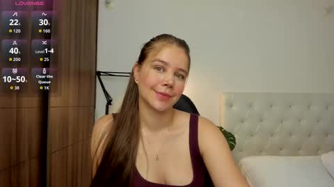 Snapshot of mia_speencer chatting on 24, 10, 2025 Mia online show from 24, 10, 2025