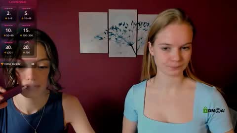 Snapshot of mia_starrr_ chatting on 4, 12, 2025 mia_starrr_ online show from 4, 12, 2025