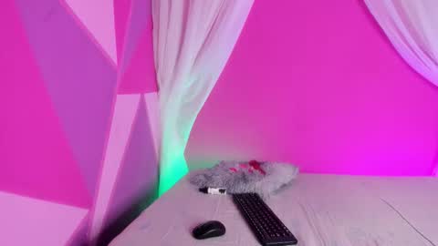 Snapshot of mia_tailor_bms chatting on 27, 11, 2025 Mia online show from 27, 11, 2025