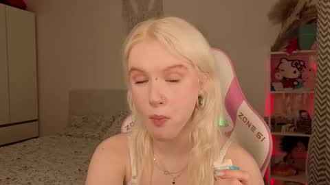 Mia online show from 17, 3, 2026