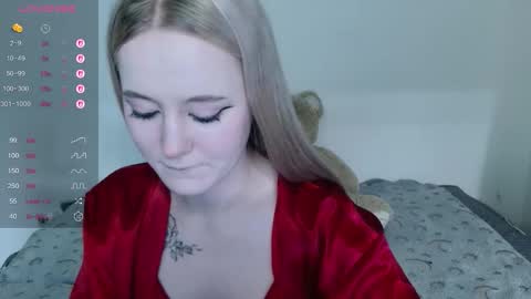 mia_wellis online show from 13, 11, 2025
