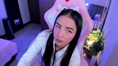 Snapshot of miaa_06 chatting on 26, 4, 2026 mia nicolle online show from 26, 4, 2026