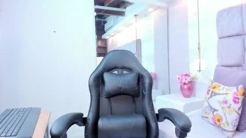 Snapshot of miaa_diamondd chatting on 2, 3, 2026 miaa_diamondd online show from 2, 3, 2026