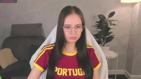 Mia online show from 16, 4, 2026