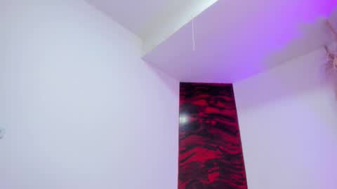 Snapshot of miaa_sccott_ chatting on 8, 11, 2025 miaa_sccott_ online show from 8, 11, 2025