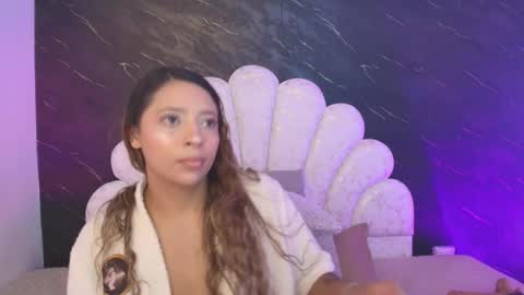 Mia online show from 20, 4, 2026