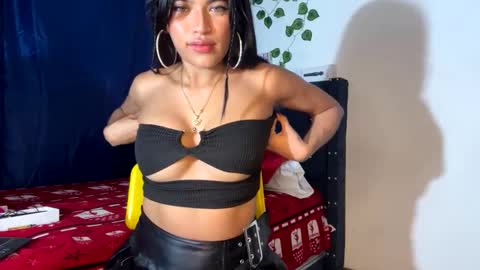 Snapshot of miaandluciferxxx chatting on 30, 1, 2025 miaandluciferxxx online show from 30, 1, 2025