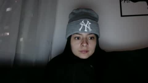 miaandnaty1 online show from 6, 1, 2025