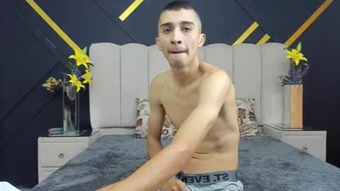 Snapshot of miaandrony chatting on 17, 2, 2026 miaandrony online show from 17, 2, 2026