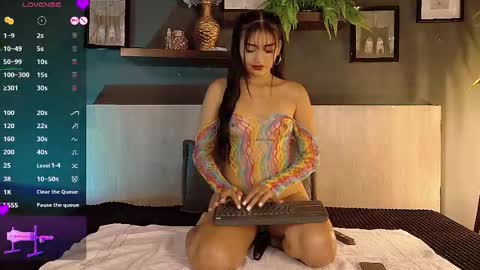 Snapshot of miaareed chatting on 11, 9, 2025 MIA online show from 11, 9, 2025