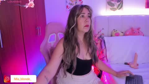 MIA online show from 26, 5, 2026