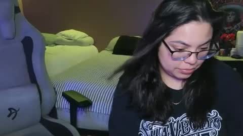 Mia online show from 1, 10, 2025