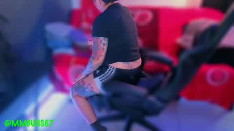 Mia online show from 2, 12, 2025