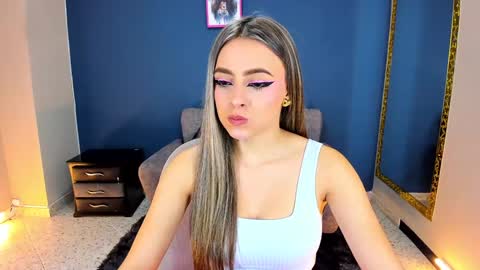 Snapshot of miacarperrlux chatting on 24, 1, 2025 MiaCarper online show from 24, 1, 2025