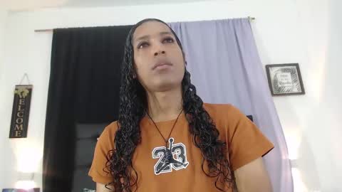 MiaCoock online show from 18, 11, 2025