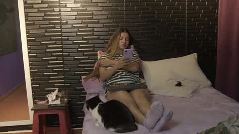 Snapshot of miadimota chatting on 26, 1, 2025 Mia online show from 26, 1, 2025