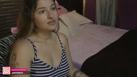 Snapshot of miadimota chatting on 27, 1, 2025 Mia online show from 27, 1, 2025