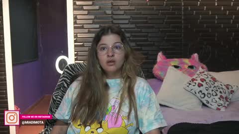 Snapshot of miadimota chatting on 23, 2, 2025 Mia online show from 23, 2, 2025