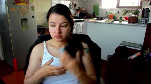 Snapshot of miadimota chatting on 4, 10, 2025 Mia online show from 4, 10, 2025